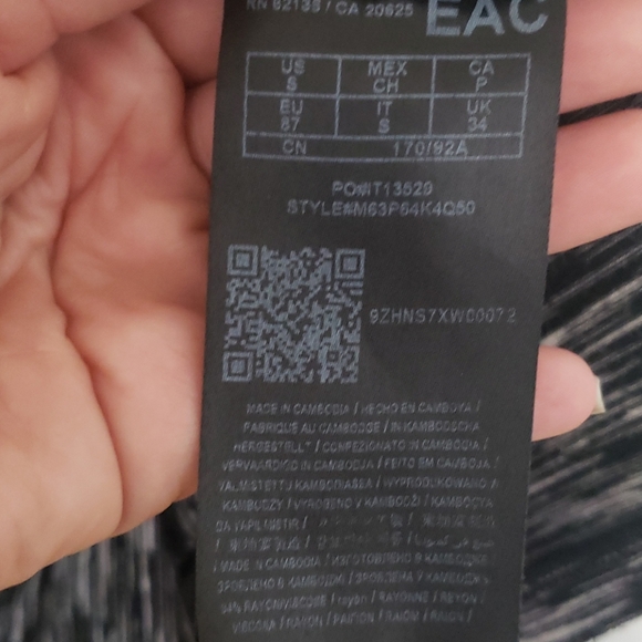 Guess long t-shirt - Picture 3 of 3